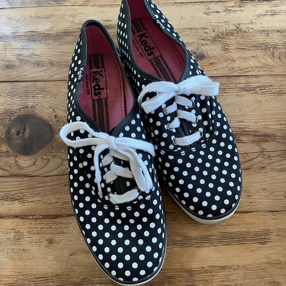 COPY - Black and white polka dot keds - Picture 3 of 4
